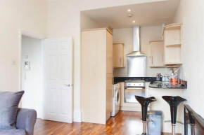 Camden Apartment A/Apartment London